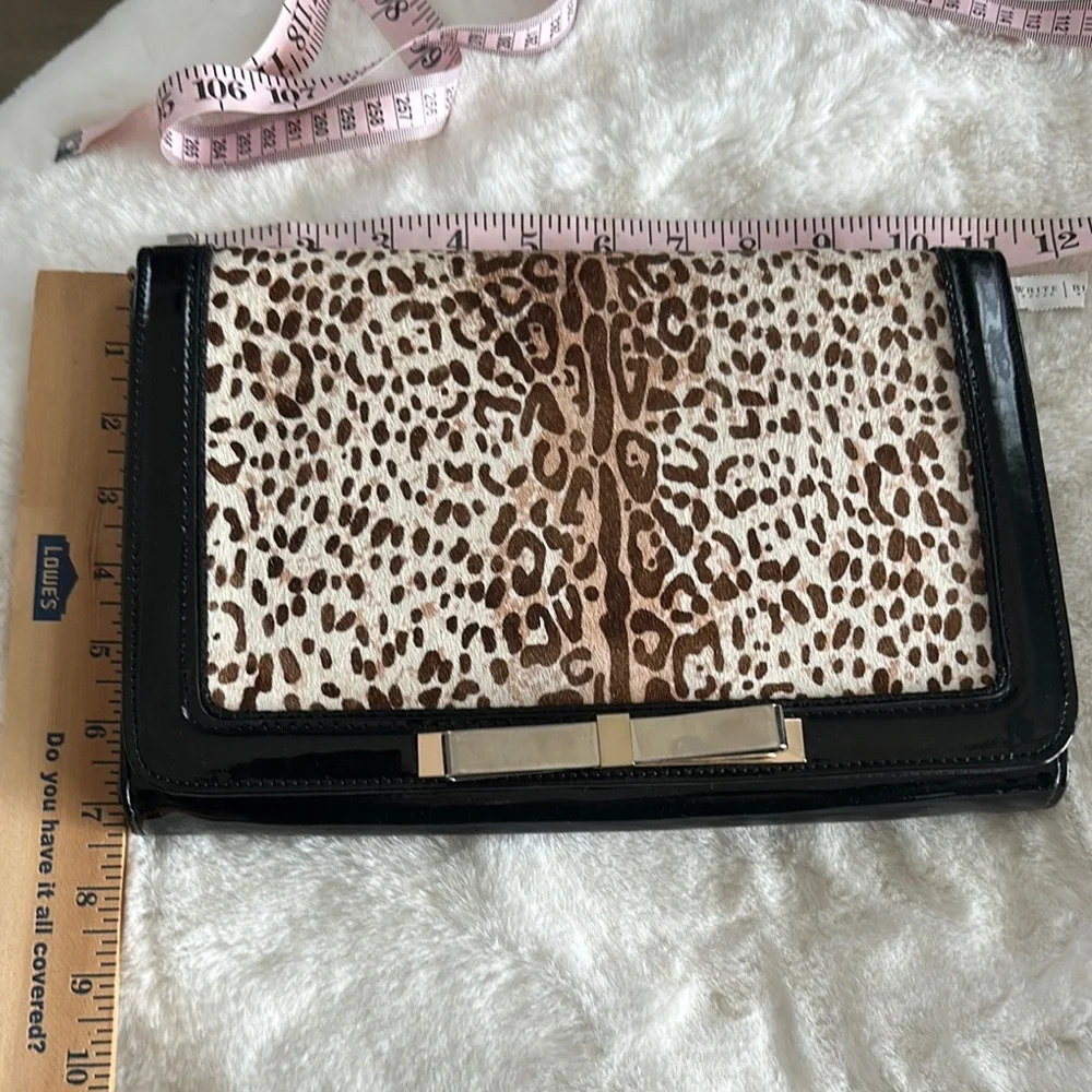 NWT WHBM Animal Print Clutch, Removable Chain - Picture 6 of 11